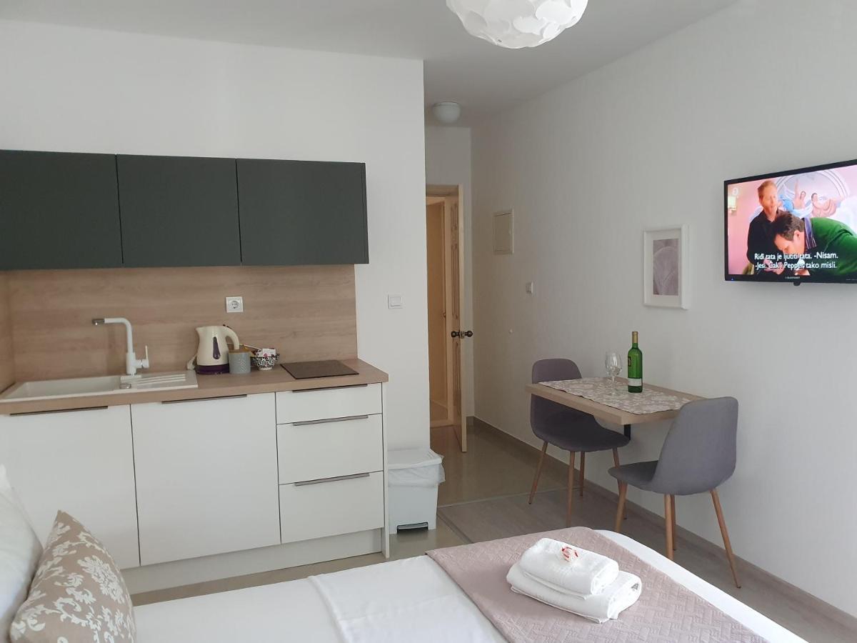 Apartmani Eterovic 바스카보다 외부 사진