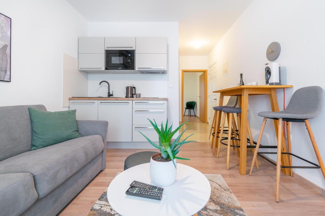 Apartmani Eterovic 바스카보다 외부 사진